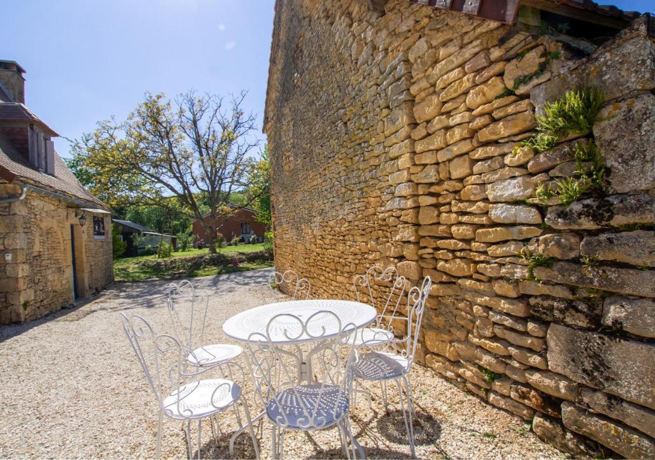 Chez Rénou et Prospérou maison typique du Sarladait Saint-Genies Extérieur photo